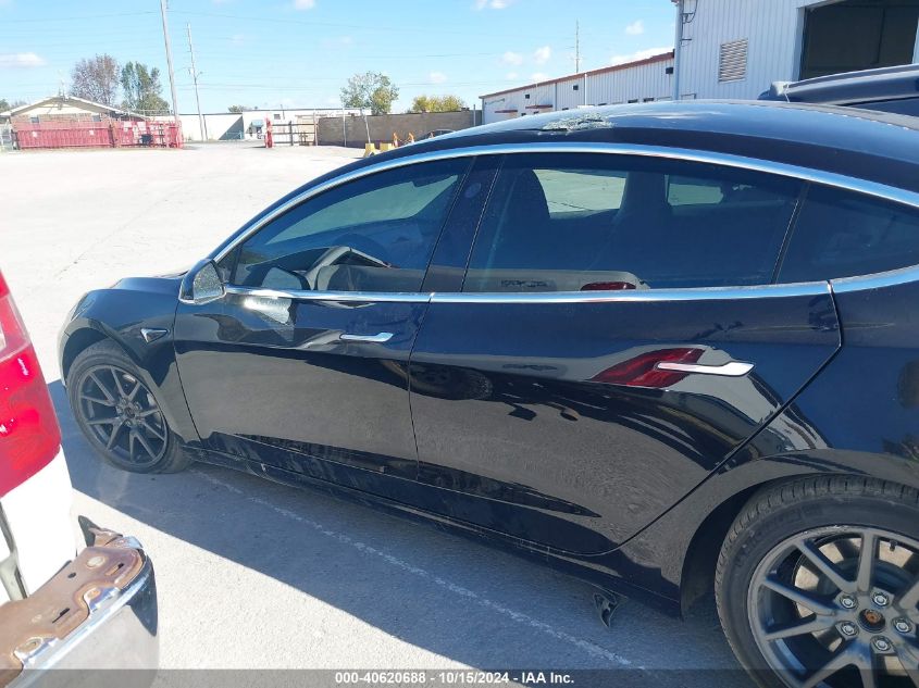 2018 Tesla Model 3 Long Range/Performance VIN: 5YJ3E1EB4JF070831 Lot: 40620688