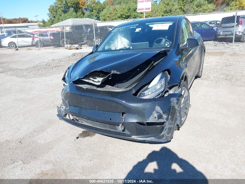 VIN 7SAYGDEE2NF391044 2022 TESLA MODEL Y LONG RANGE DUAL MOTOR ALL-WHEEL DRIVE
