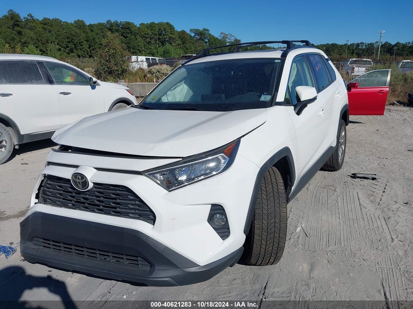2019 TOYOTA RAV4 XLE PREMIUM VIN: JTMC1RFV1KD008847
