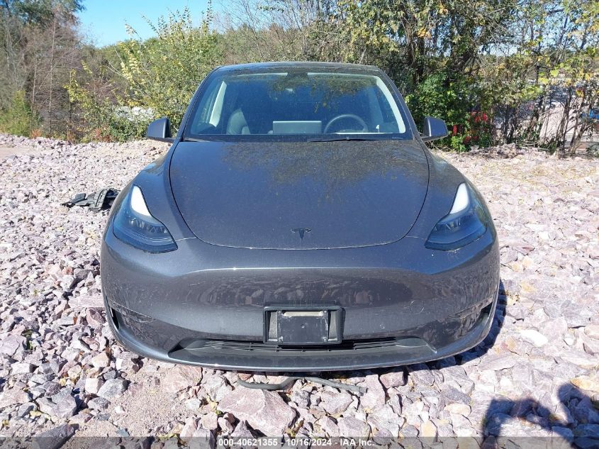2022 Tesla Model Y Long Range Dual Motor All-Wheel Drive VIN: 7SAYGAEE6NF536343 Lot: 40621355