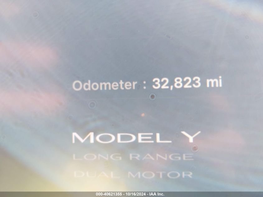 2022 Tesla Model Y Long Range Dual Motor All-Wheel Drive VIN: 7SAYGAEE6NF536343 Lot: 40621355