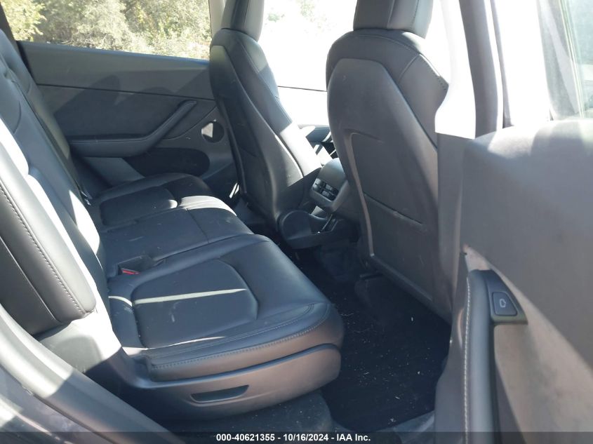 2022 Tesla Model Y Long Range Dual Motor All-Wheel Drive VIN: 7SAYGAEE6NF536343 Lot: 40621355