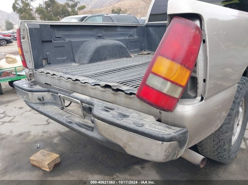 2002 Chevrolet Silverado C1500 VIN: 2GCEC19V221429780 Lot: 40621363