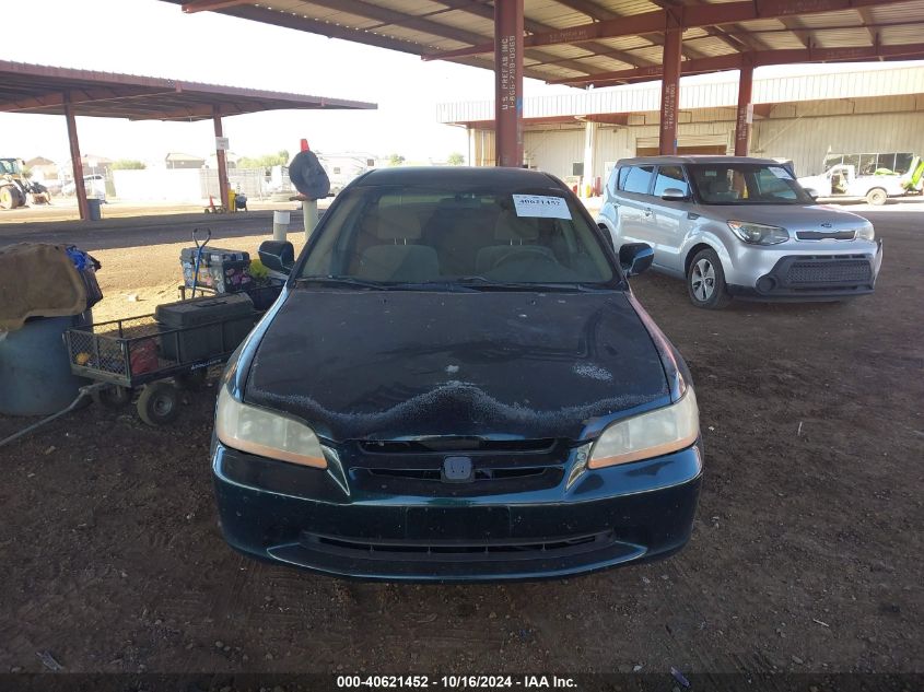 2000 Honda Accord 2.3 Lx VIN: 1HGCG6655YA137487 Lot: 40621452