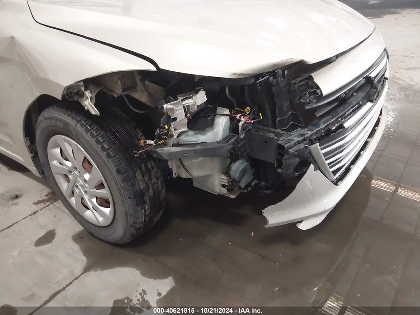 VIN 5NPD74LF1HH195755 2017 HYUNDAI ELANTRA SE