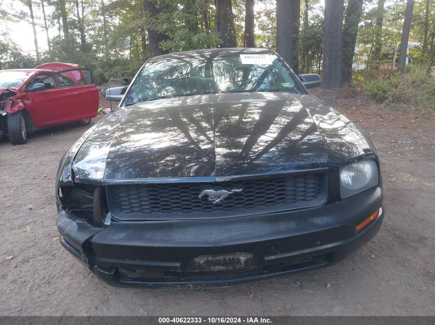 2008 Ford Mustang V6 Deluxe/V6 Premium VIN: 1ZVHT80N385148756 Lot: 40622333