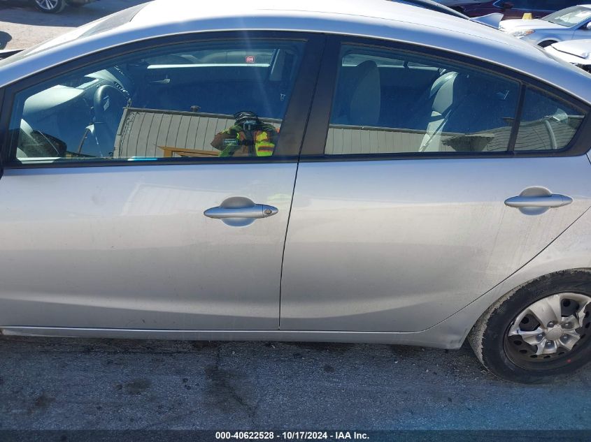 2018 Kia Forte Lx VIN: 3KPFK4A77JE276840 Lot: 40622528