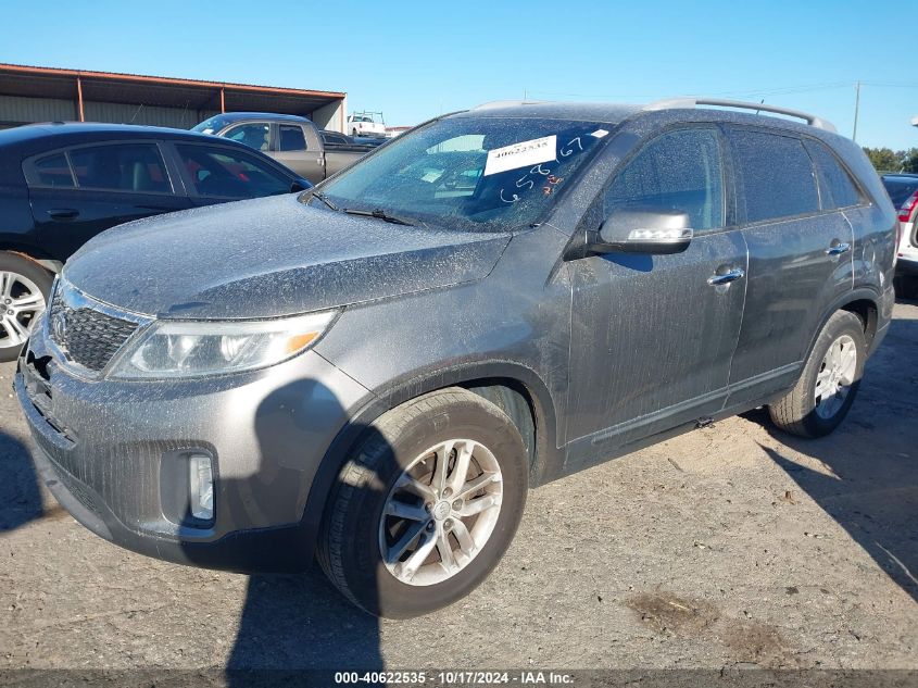 VIN 5XYKT3A66FG658767 2015 KIA Sorento, LX no.2