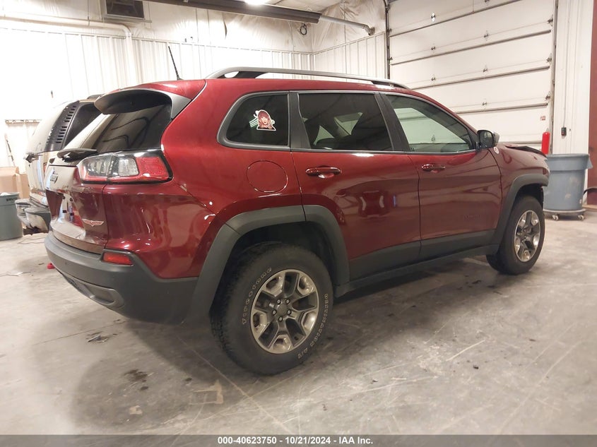 VIN 1C4PJMBX2KD268377 2019 JEEP CHEROKEE TRAILHAWK 4X4