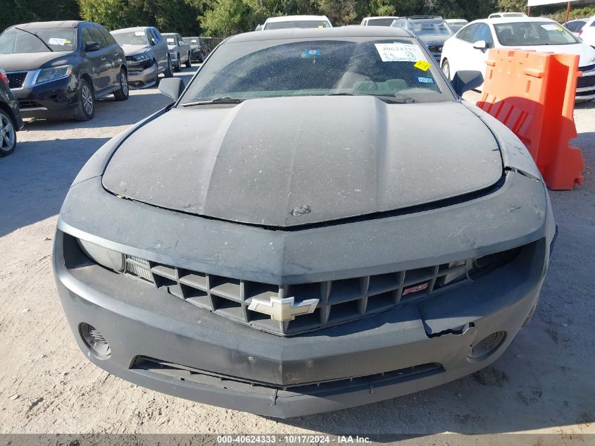 2013 Chevrolet Camaro Ls VIN: 2G1FA1E34D9149368 Lot: 40624333