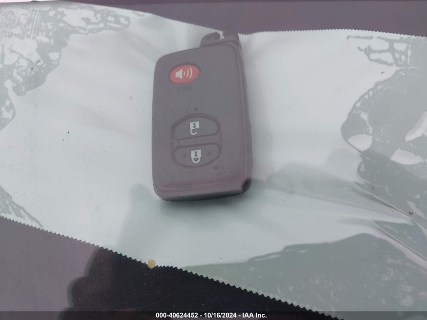 2013 Toyota Prius Two VIN: JTDKN3DU5D5651089 Lot: 40624452