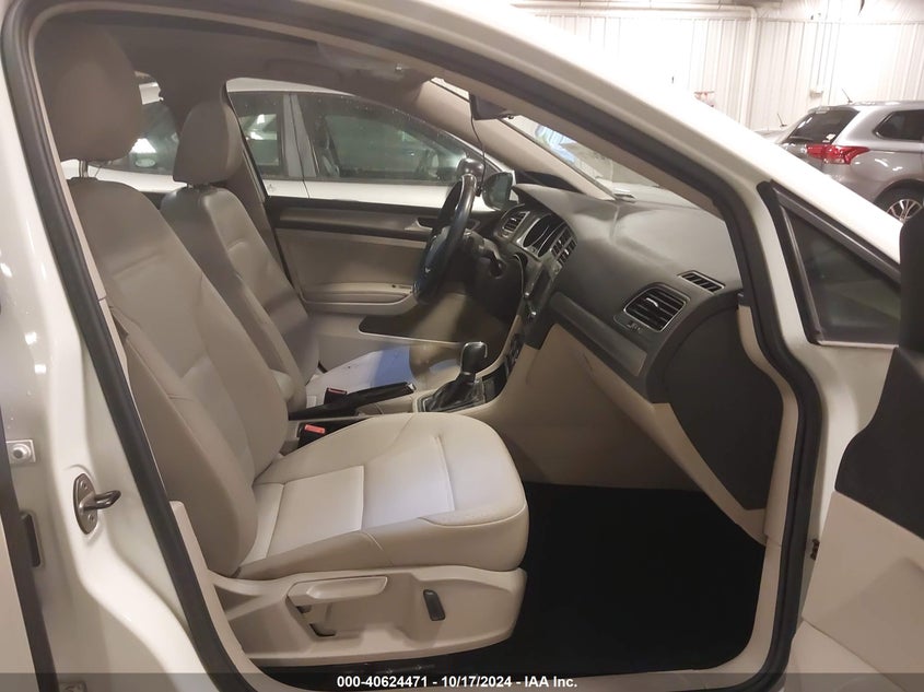 2015 VOLKSWAGEN GOLF SPORTWAGEN TDI SE 4-DOOR - 3VWCA7AU8FM507896