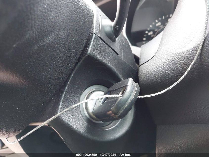 2018 Ford Focus Se VIN: 1FADP3F25JL230257 Lot: 40624550