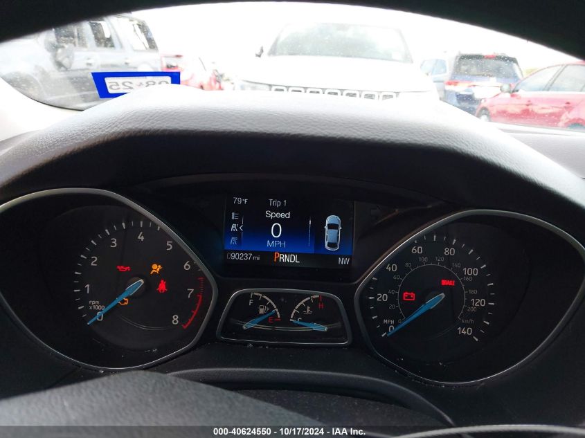 2018 Ford Focus Se VIN: 1FADP3F25JL230257 Lot: 40624550