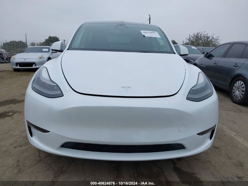 2024 Tesla Model Y Long Range Dual Motor All-Wheel Drive VIN: 7SAYGDEE9RA260003 Lot: 40624876