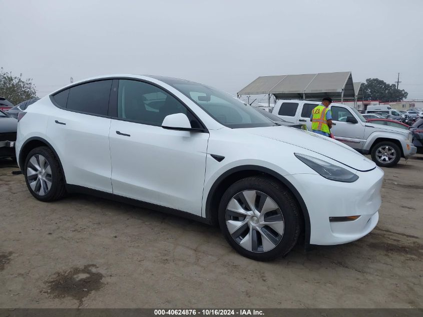 2024 TESLA MODEL Y LONG RANGE DUAL MOTOR ALL-WHEEL DRIVE - 7SAYGDEE9RA260003