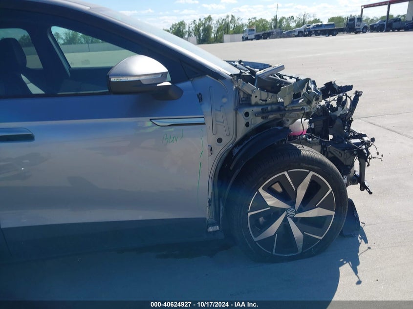 2024 VOLKSWAGEN ID.4 AWD PRO S - 1V2WSPE86RC013941