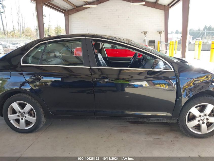 2008 Volkswagen Jetta Se/Sel VIN: 3VWRM71K88M130991 Lot: 40625122