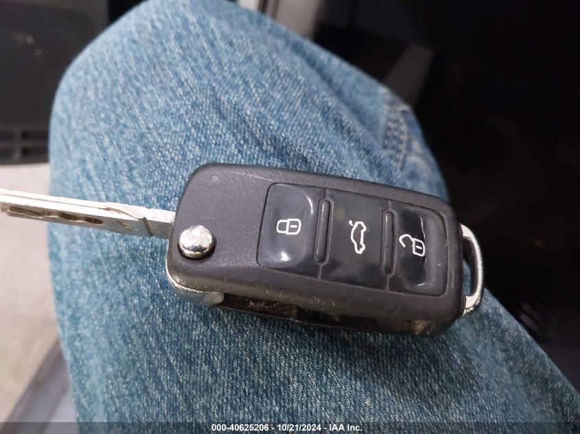 2012 Volkswagen Jetta 2.0L Tdi VIN: 3VWLL7AJXCM038452 Lot: 40625206