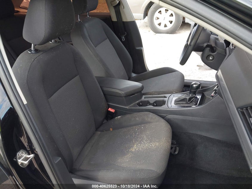VIN 3VWCB7BU7KM224640 2019 VOLKSWAGEN JETTA 1.4T R-LINE/1.4T S/1.4T SE