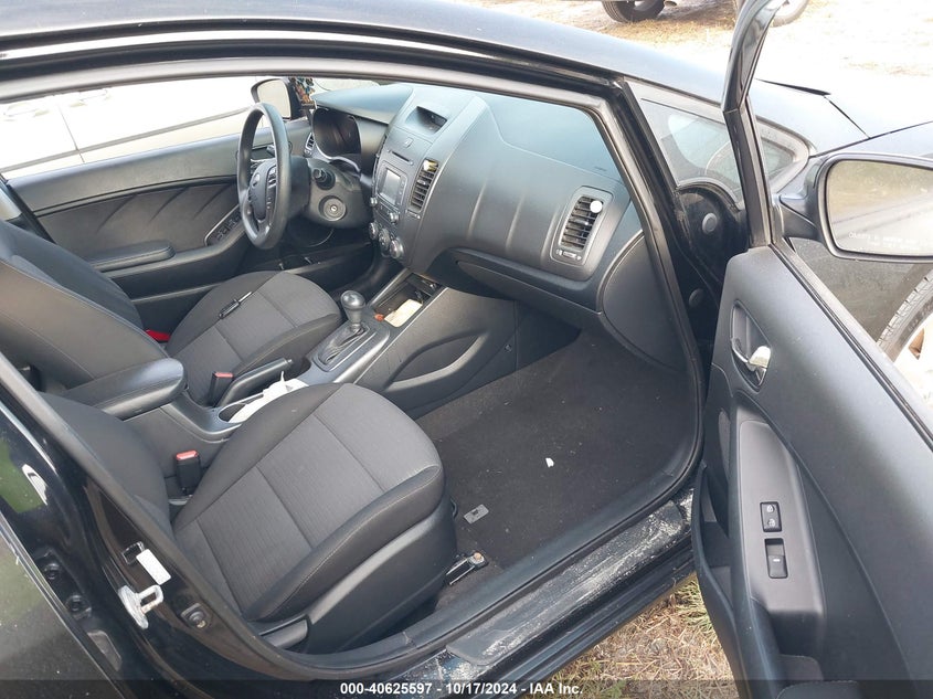2016 KIA FORTE VIN: KNAFX4A64G5533558