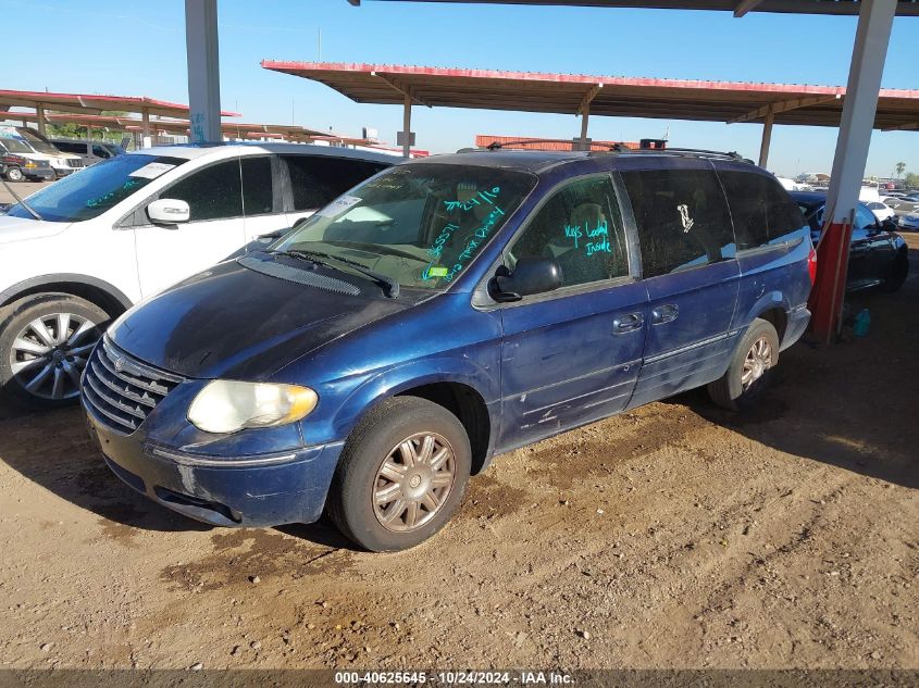 2005 Chrysler Town & Country Limited VIN: 2C8GP64L65R365571 Lot: 40625645