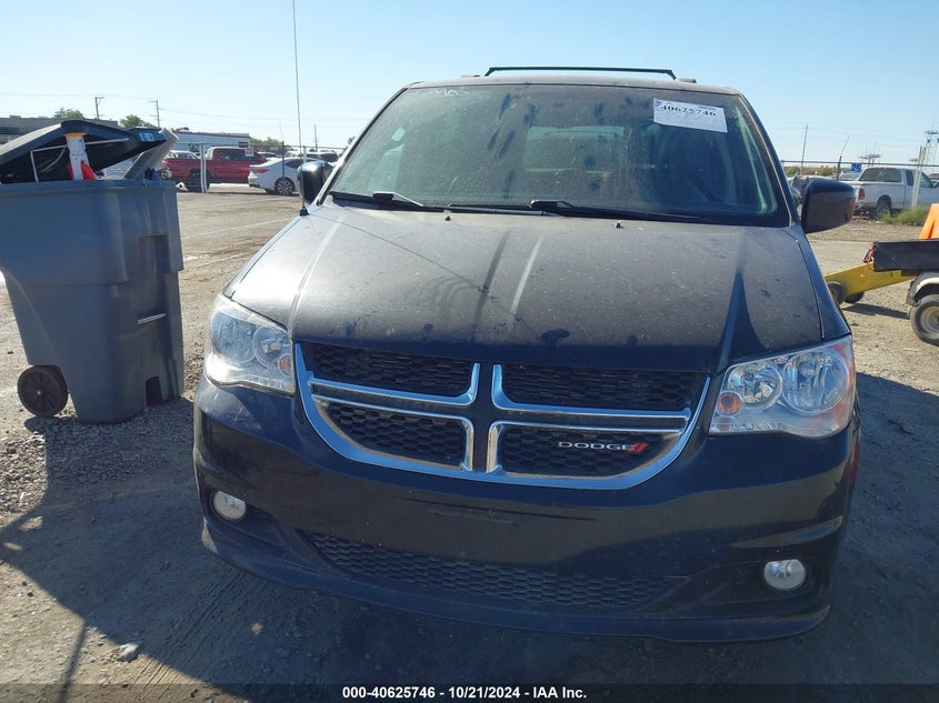 VIN 2C4RDGCG2HR813323 2017 DODGE GRAND CARAVAN SXT