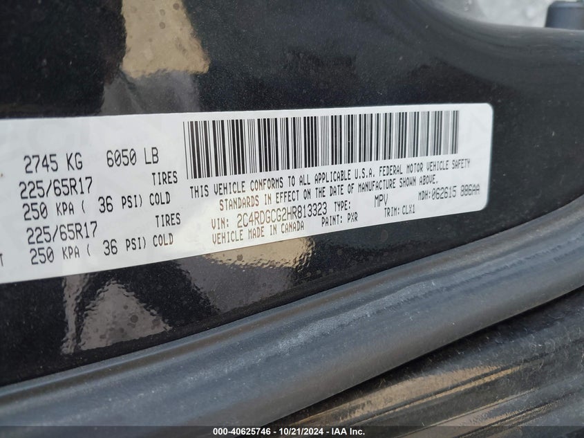 VIN 2C4RDGCG2HR813323 2017 DODGE GRAND CARAVAN SXT