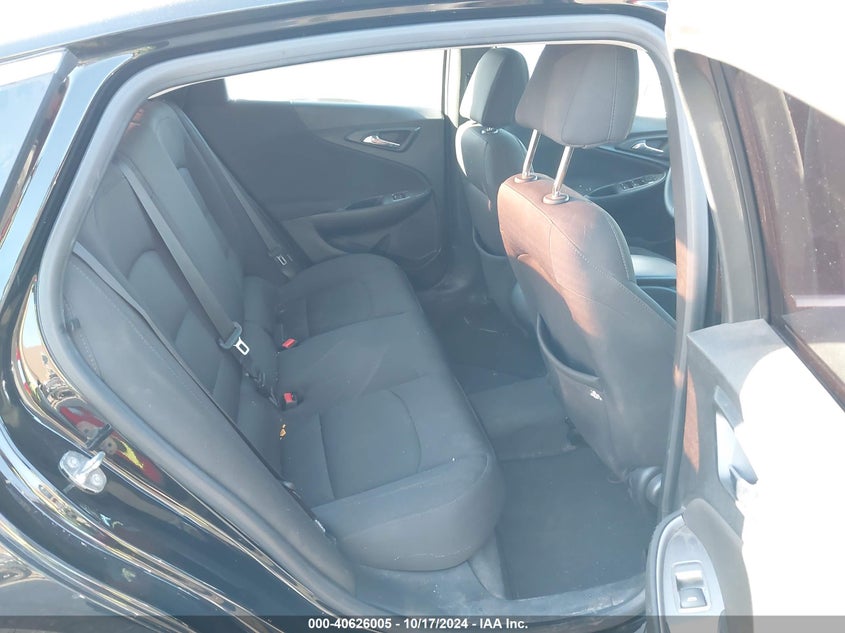 2019 Chevrolet Malibu 1Ls VIN: 1G1ZB5ST4KF172899 Lot: 40626005