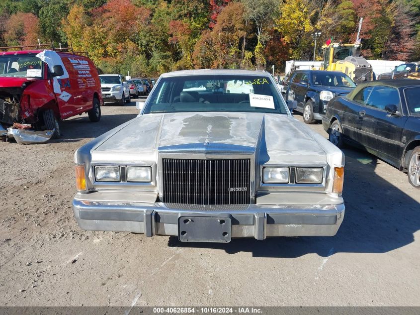 1989 Lincoln Town Car Signature VIN: 1LNBM82F2KY643253 Lot: 40626854