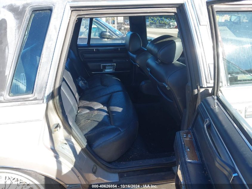 1989 Lincoln Town Car Signature VIN: 1LNBM82F2KY643253 Lot: 40626854