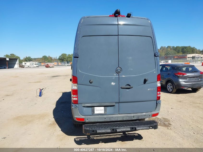 2018 Mercedes-Benz Sprinter 2500 Standard Roof V6 VIN: WD3PE7CD6JP633595 Lot: 40627257