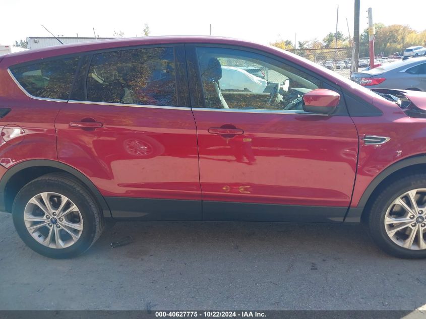 2017 FORD ESCAPE SE - 1FMCU9GD0HUC40552