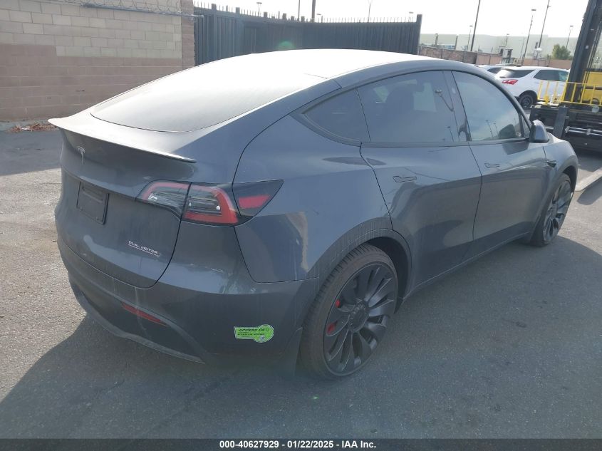 VIN 7SAYGDEF2PF825426 2023 Tesla Model Y, Performan... no.4