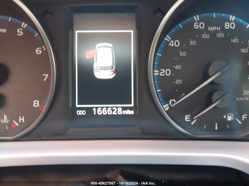 2017 Toyota Rav4 Le VIN: JTMZFREV2HJ135016 Lot: 40627957