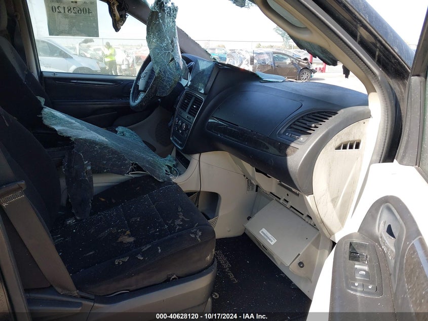 2013 DODGE GRAND CARAVAN SXT - 2C4RDGCG5DR608881