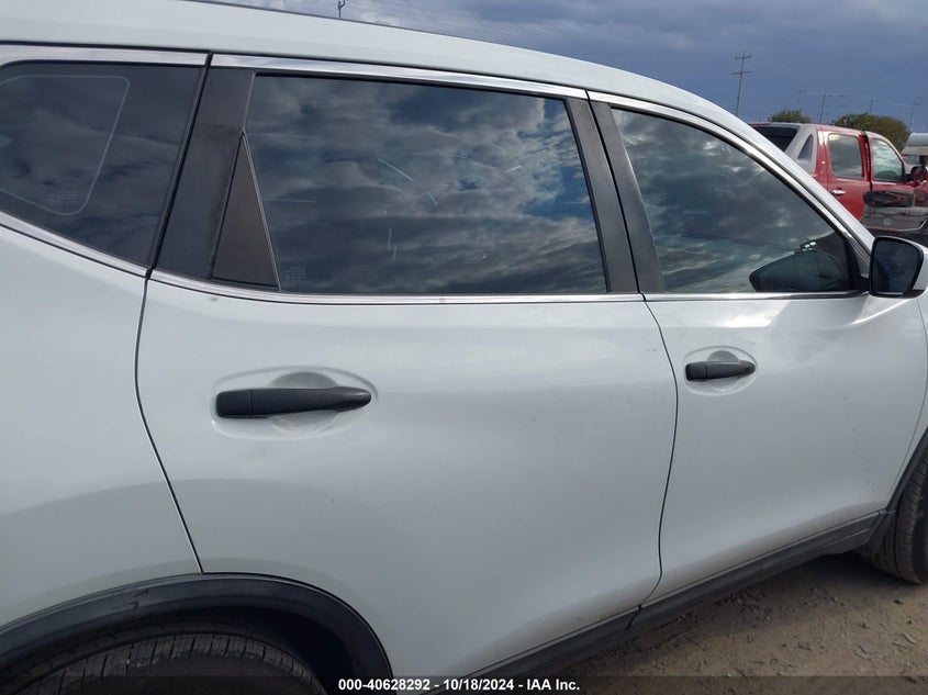 2016 NISSAN ROGUE S - KNMAT2MT5GP653548