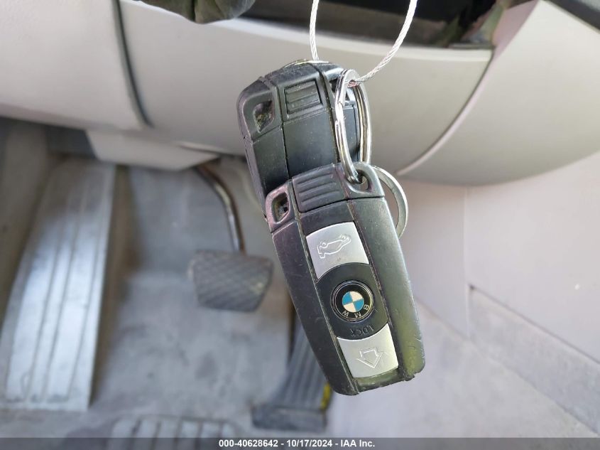 2009 BMW 528 Xi VIN: WBANV13519C153354 Lot: 40628642