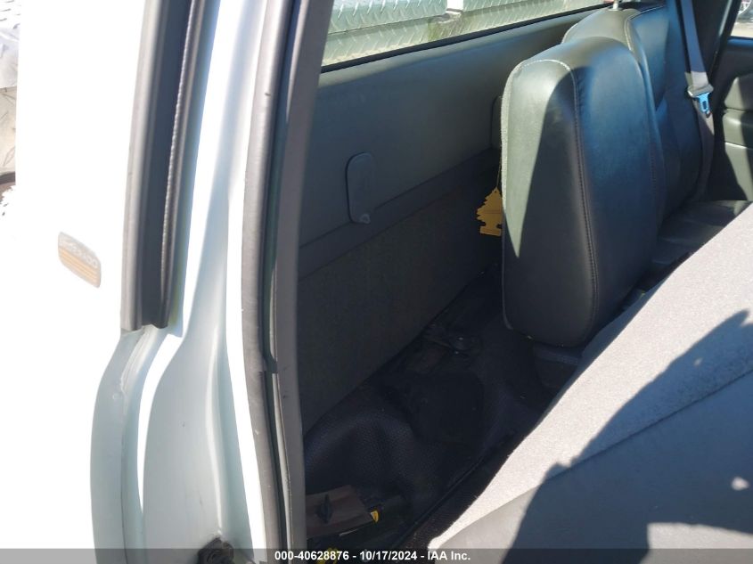 2004 Chevrolet Silverado 1500 Work Truck VIN: 1GCEC14X54Z171791 Lot: 40628876