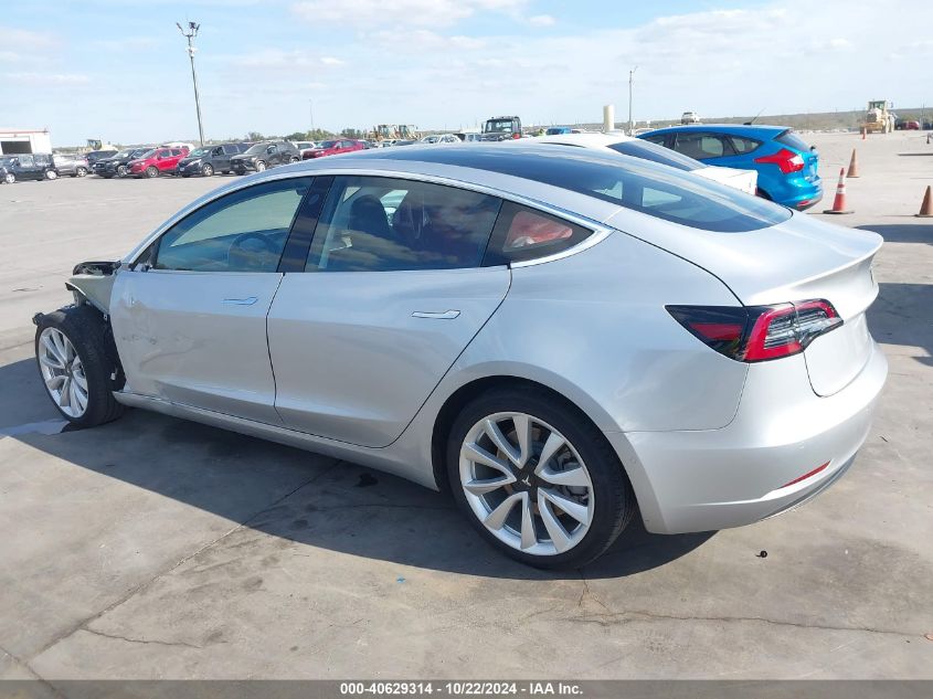 2018 Tesla Model 3 Long Range/Mid Range VIN: 5YJ3E1EA2JF031114 Lot: 40629314