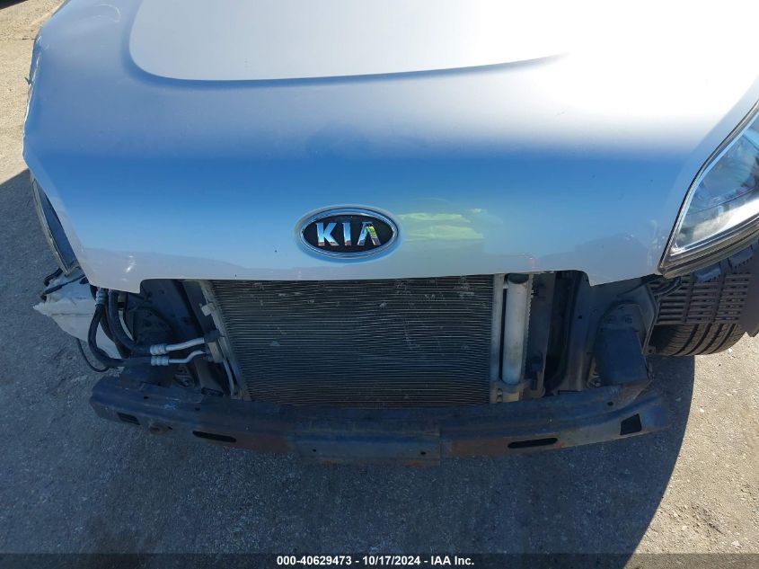 2011 Kia Soul +/!/Sport VIN: KNDJT2A21B7720733 Lot: 40629473