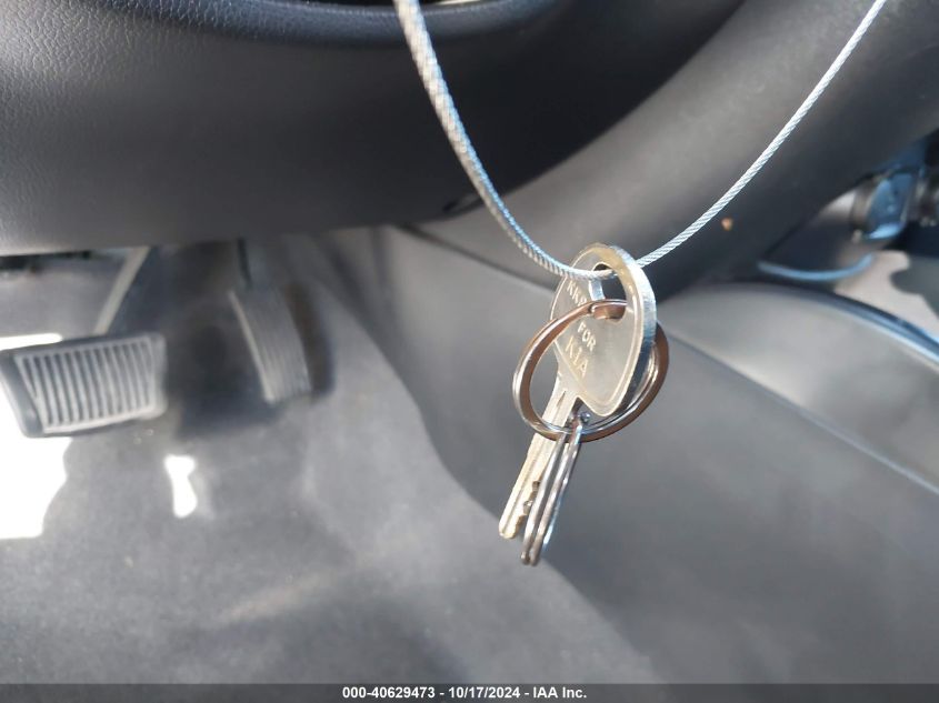 2011 Kia Soul +/!/Sport VIN: KNDJT2A21B7720733 Lot: 40629473