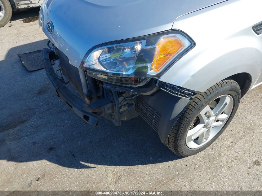 2011 Kia Soul +/!/Sport VIN: KNDJT2A21B7720733 Lot: 40629473