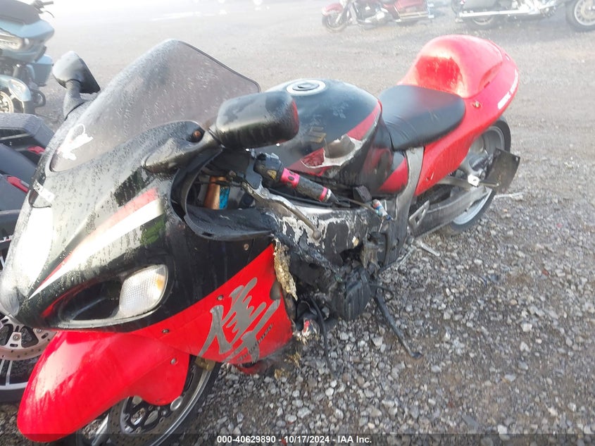 2005 SUZUKI GSX1300 RK5 JS1GW71A852103637