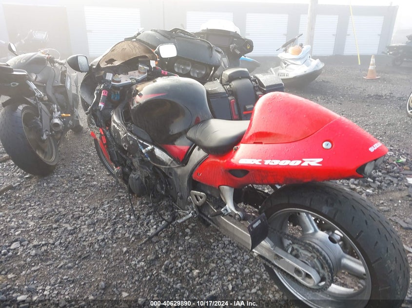 2005 SUZUKI GSX1300 RK5 JS1GW71A852103637