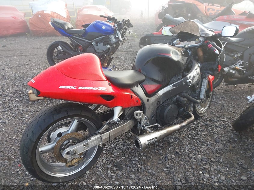 2005 SUZUKI GSX1300 RK5 JS1GW71A852103637