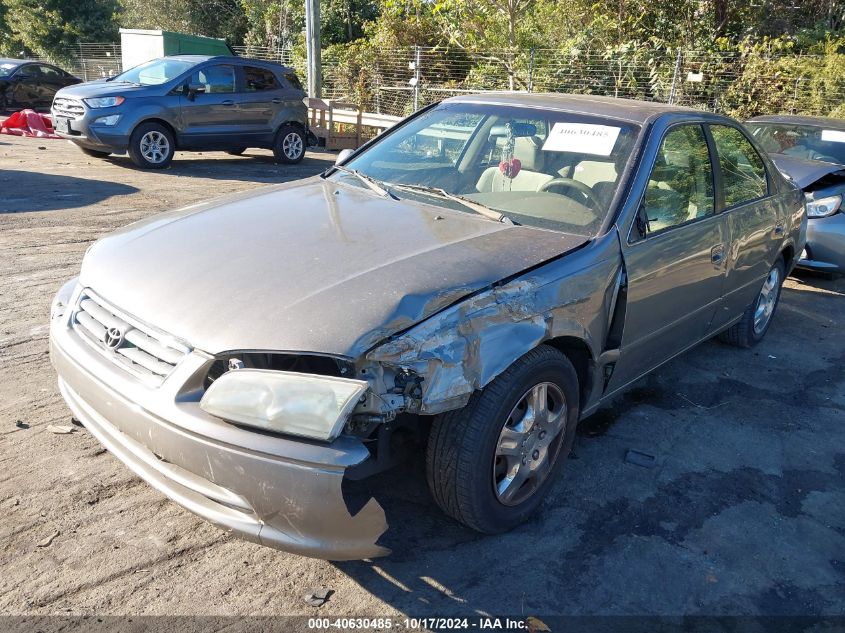 2000 Toyota Camry Le VIN: 4T1BG22K5YU661067 Lot: 40630485