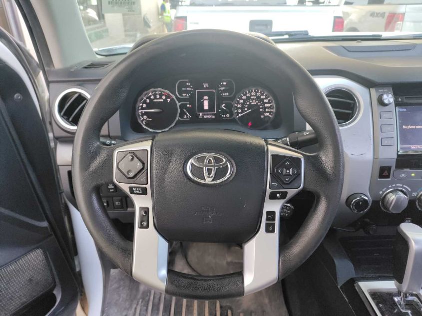 2019 Toyota Tundra Sr5 5.7L V8 VIN: 5TFUW5F13KX814361 Lot: 40630549