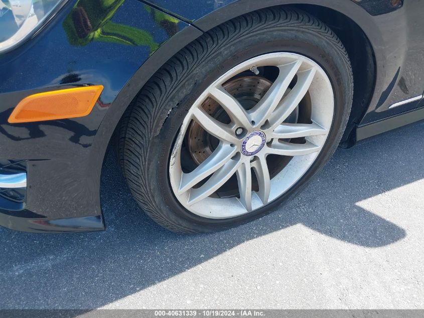 2012 Mercedes-Benz C 250 Luxury/Sport VIN: WDDGF4HB2CA633839 Lot: 40631339