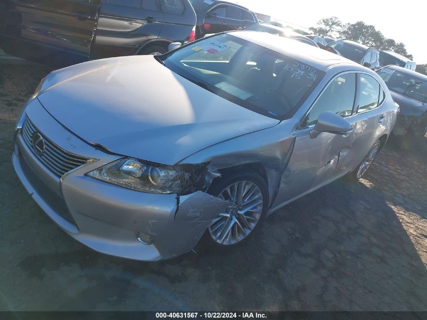 VIN JTHBK1GG8D2052870 2013 Lexus ES, 350 no.2